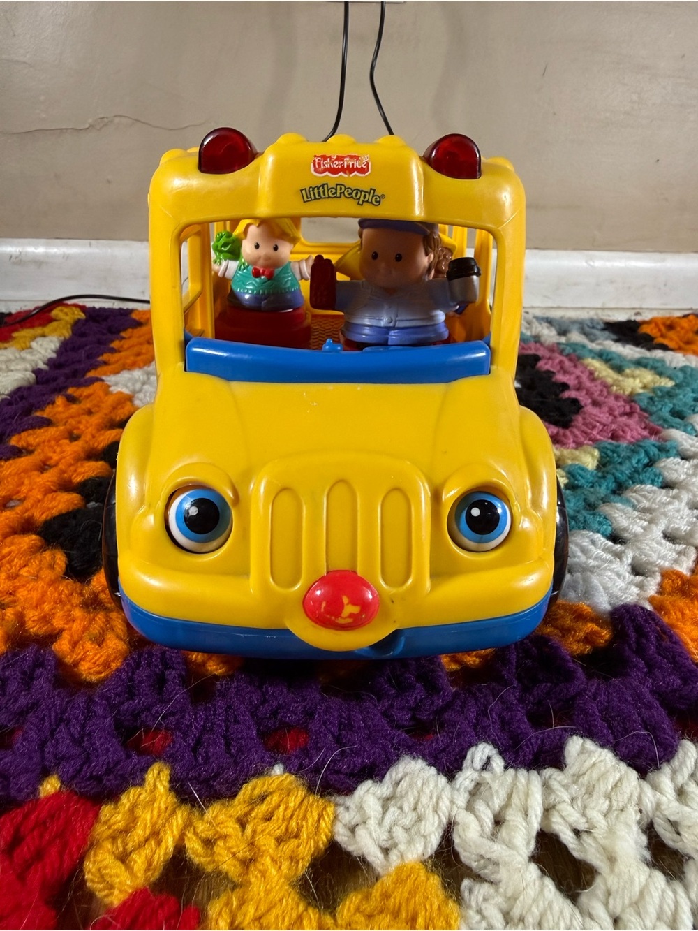 Fisher-Price Little People Yellow School Bus and Little People Figures Playset - Picture 2 of 7